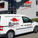 bomar-siedziba-samochod